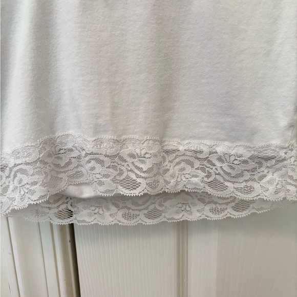 Edikted Regina Lace Trim Crop Top with Front Bow - Picture 3 of 7